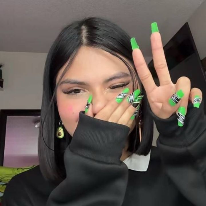 Selena Reyez 🥑