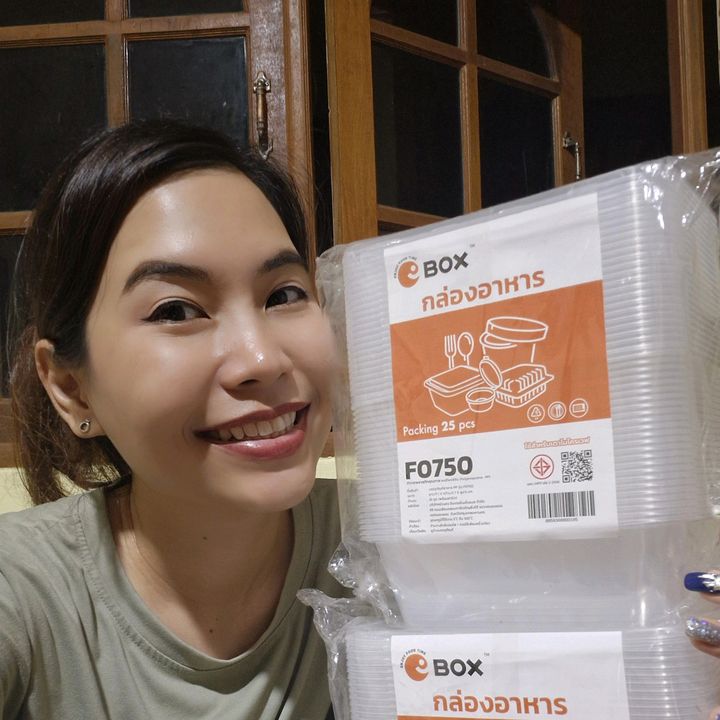 กิกี้แม่ค้าหมูทะ
