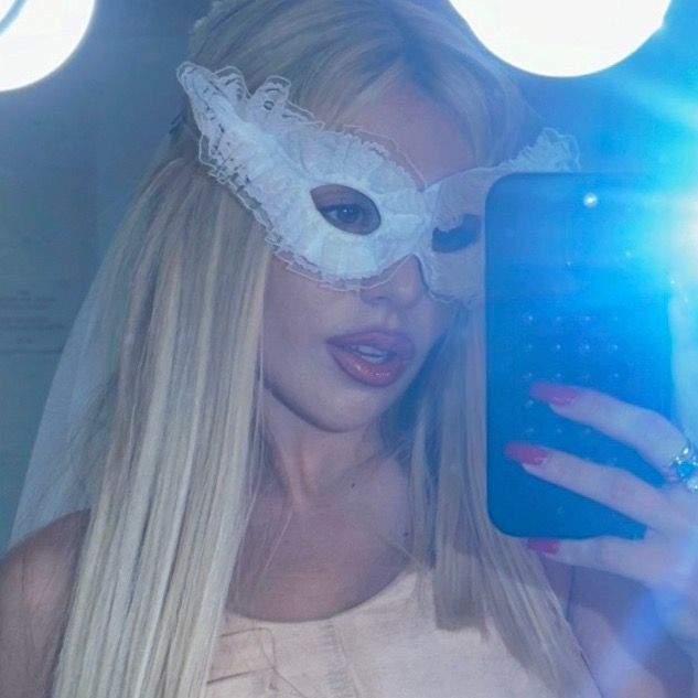 Ava Max