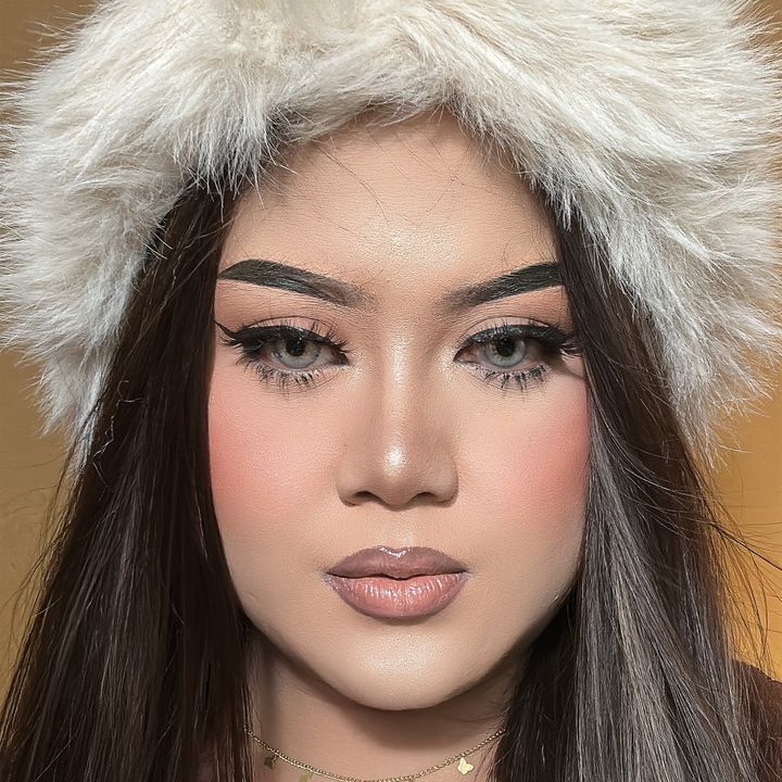 QUEEN OF DEMPUL
