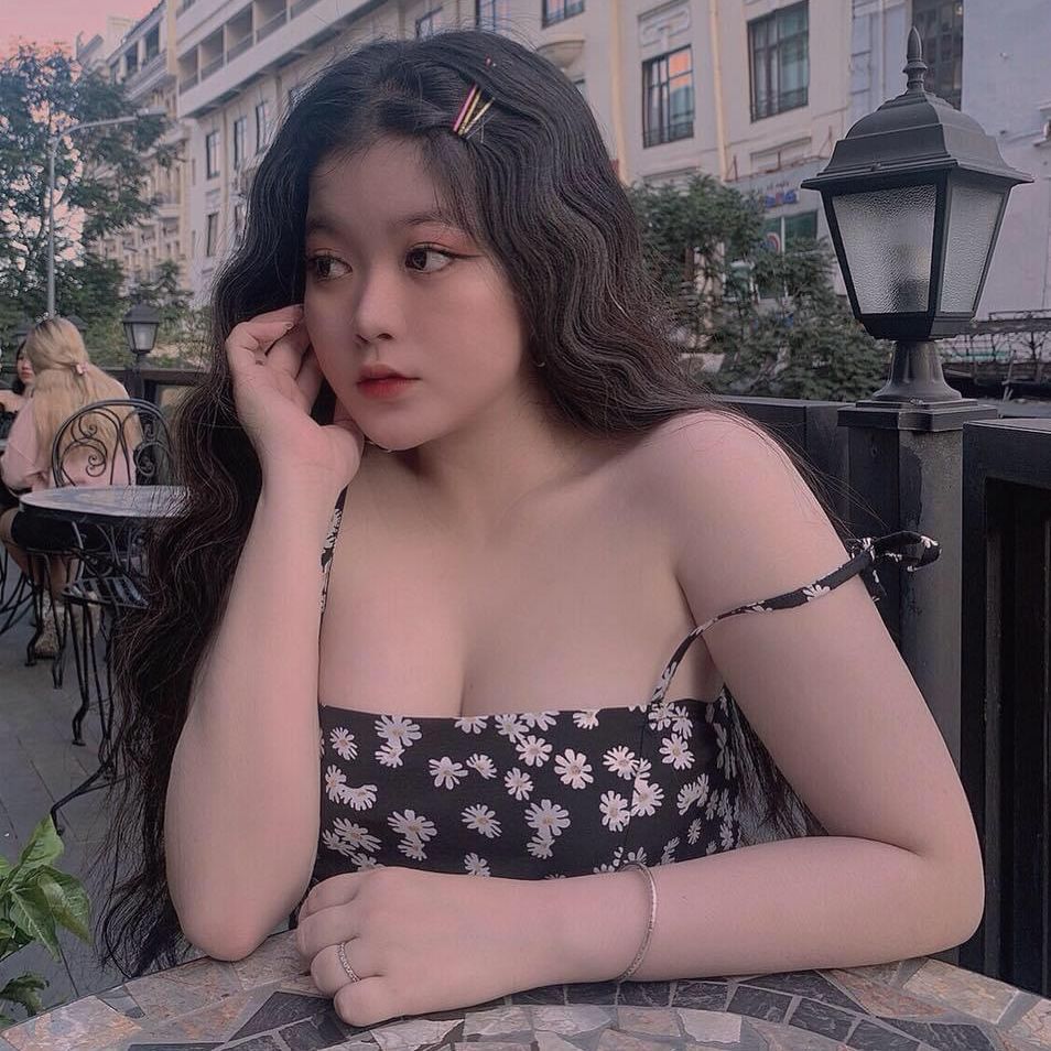 Emie Quyên