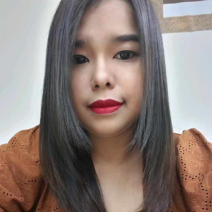 Kyi Zar Khaing(TikTokShop)