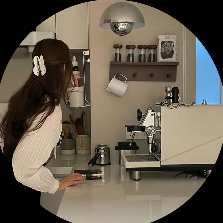 JulyMoonPuffKitchen