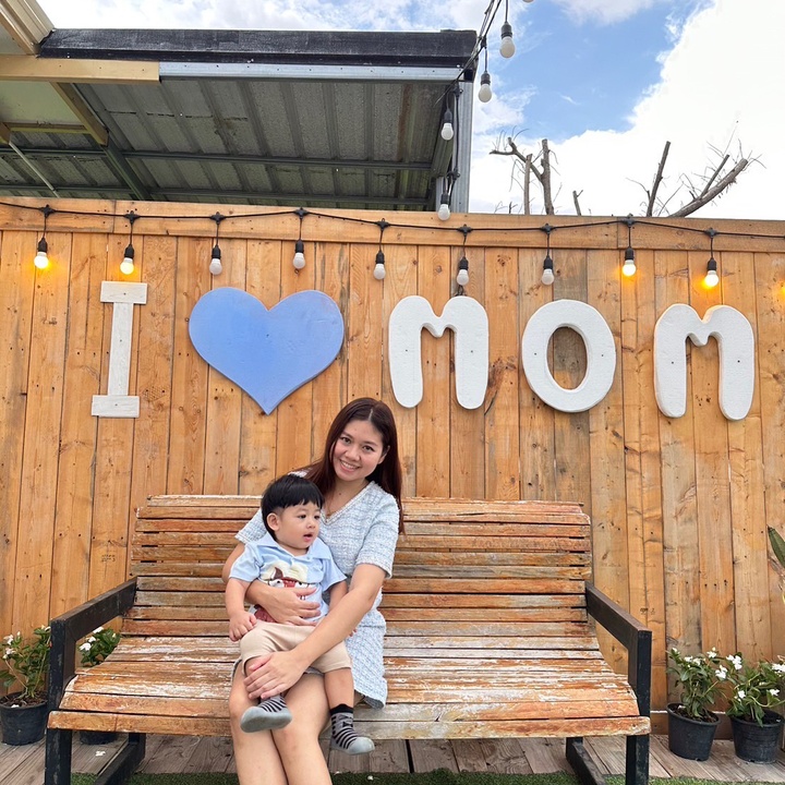 ชื่อแพร แม่น้องพอร์ช