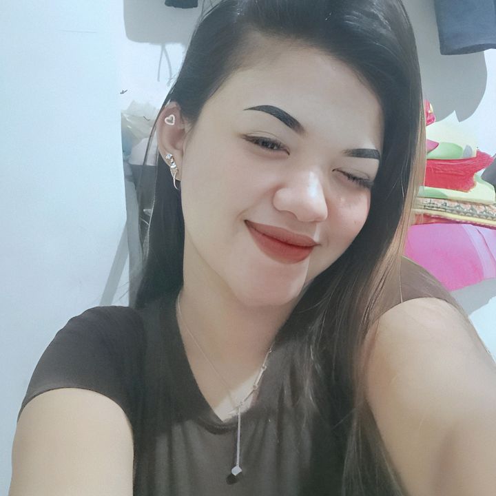 RISKA TRIS TIYANI💦