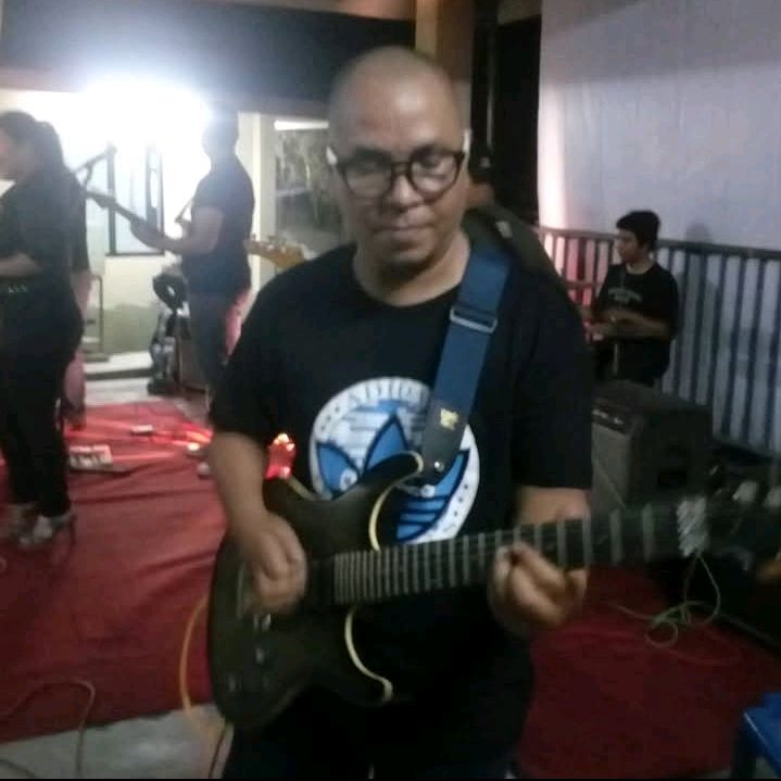 Ujang tari tari
