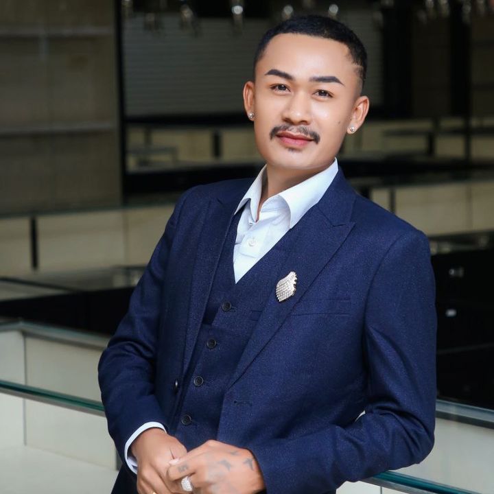 အောင်ချမ်းအေး /ငပိပင်ရင်း✌️❤️