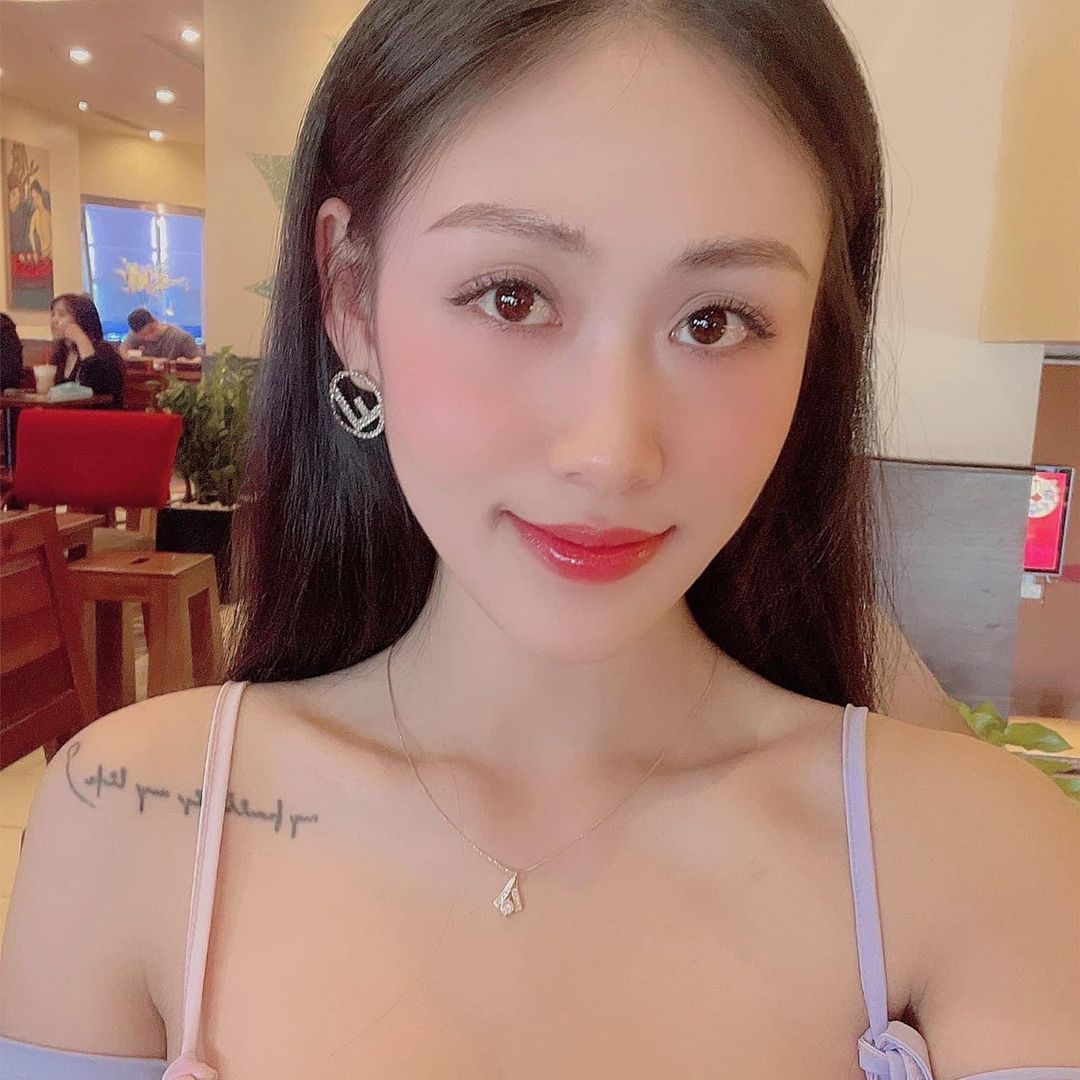 NGỌC VÂN TRẦN 2