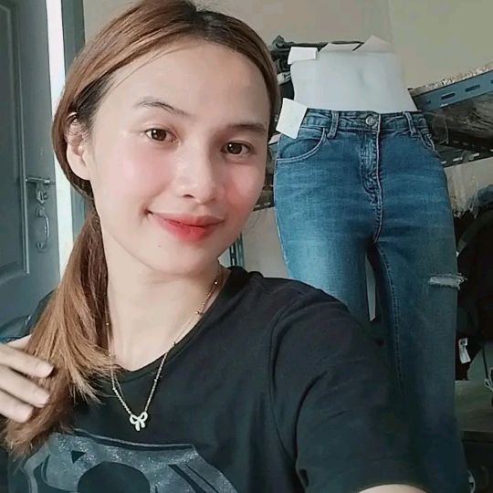 เฟิร์สขายยีนส์