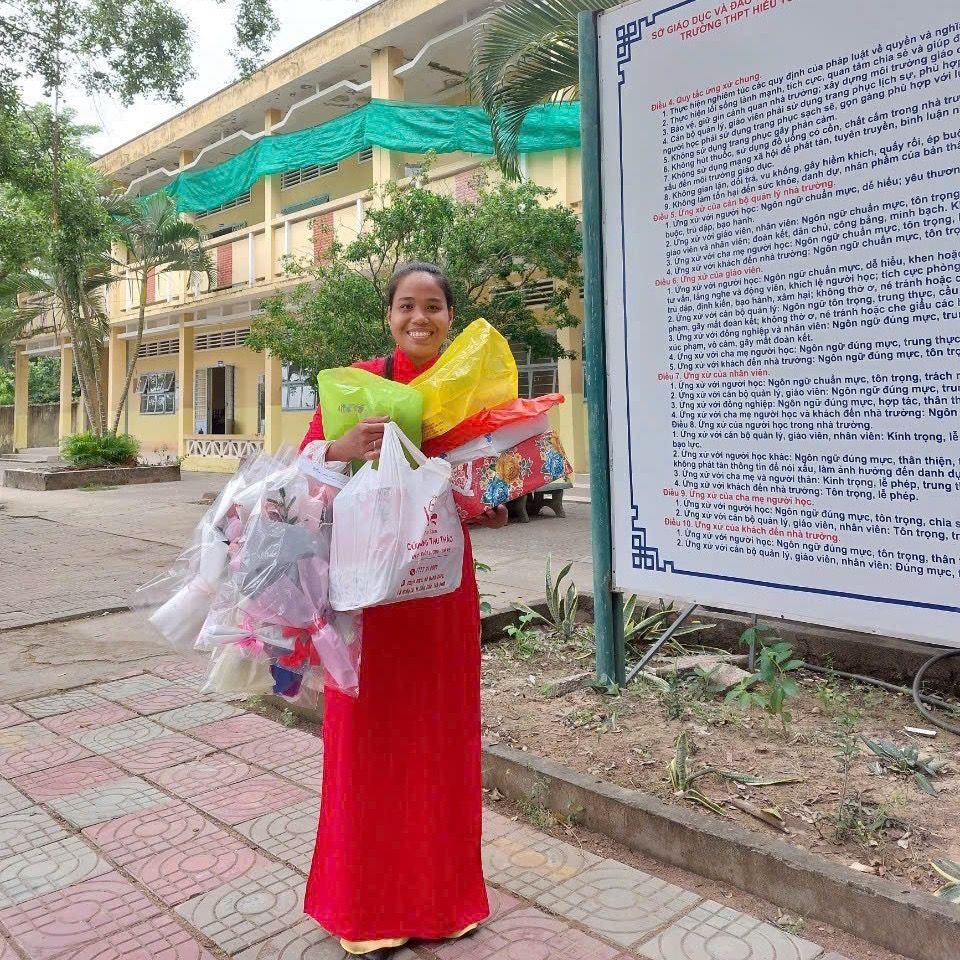Cô Thoa Phù Thuỷ📚