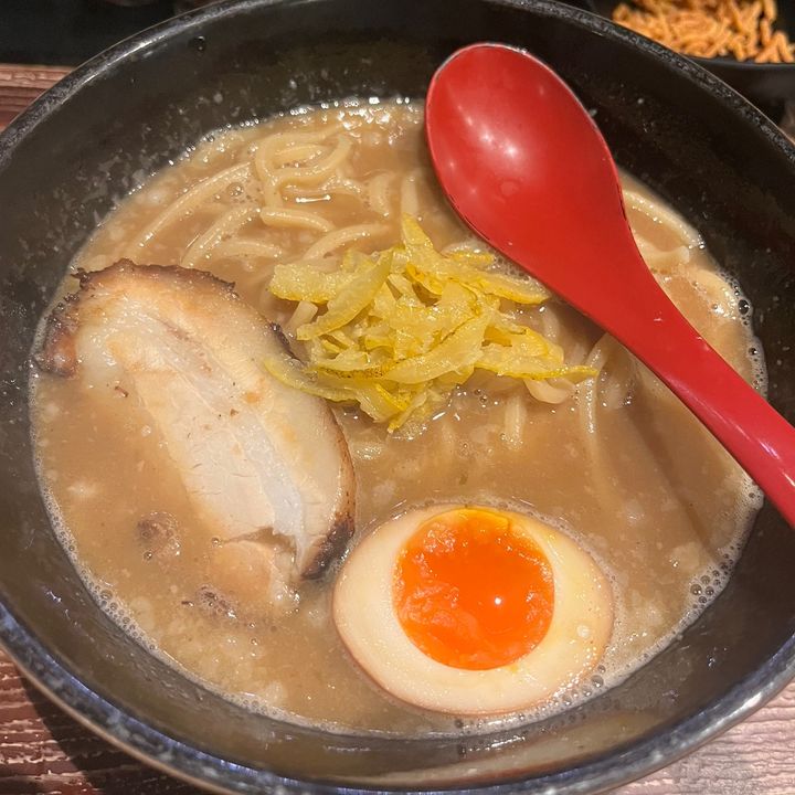 側湾症ネキ