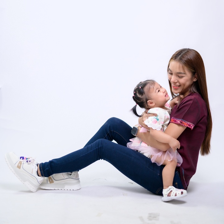 แม่น้องเพลงพิณ (นุ่นน้อย)