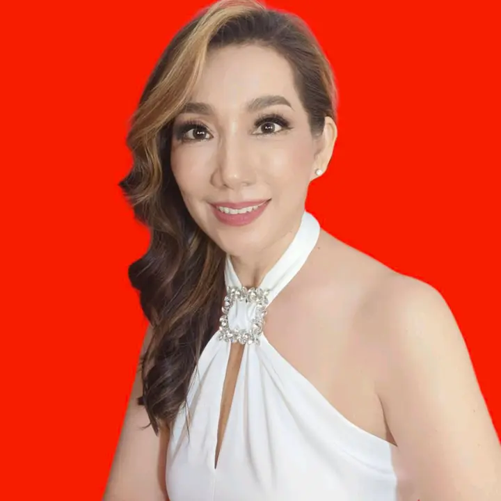 รุ่งจ๋า พาเพลิน