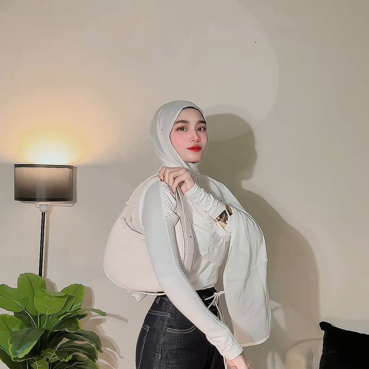 Ayaa