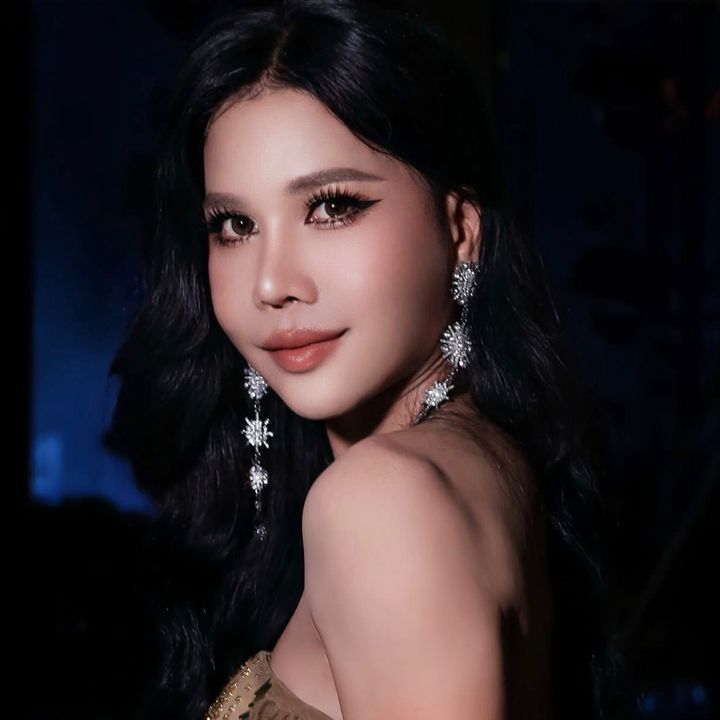 Bà 9 (Phương Phương)