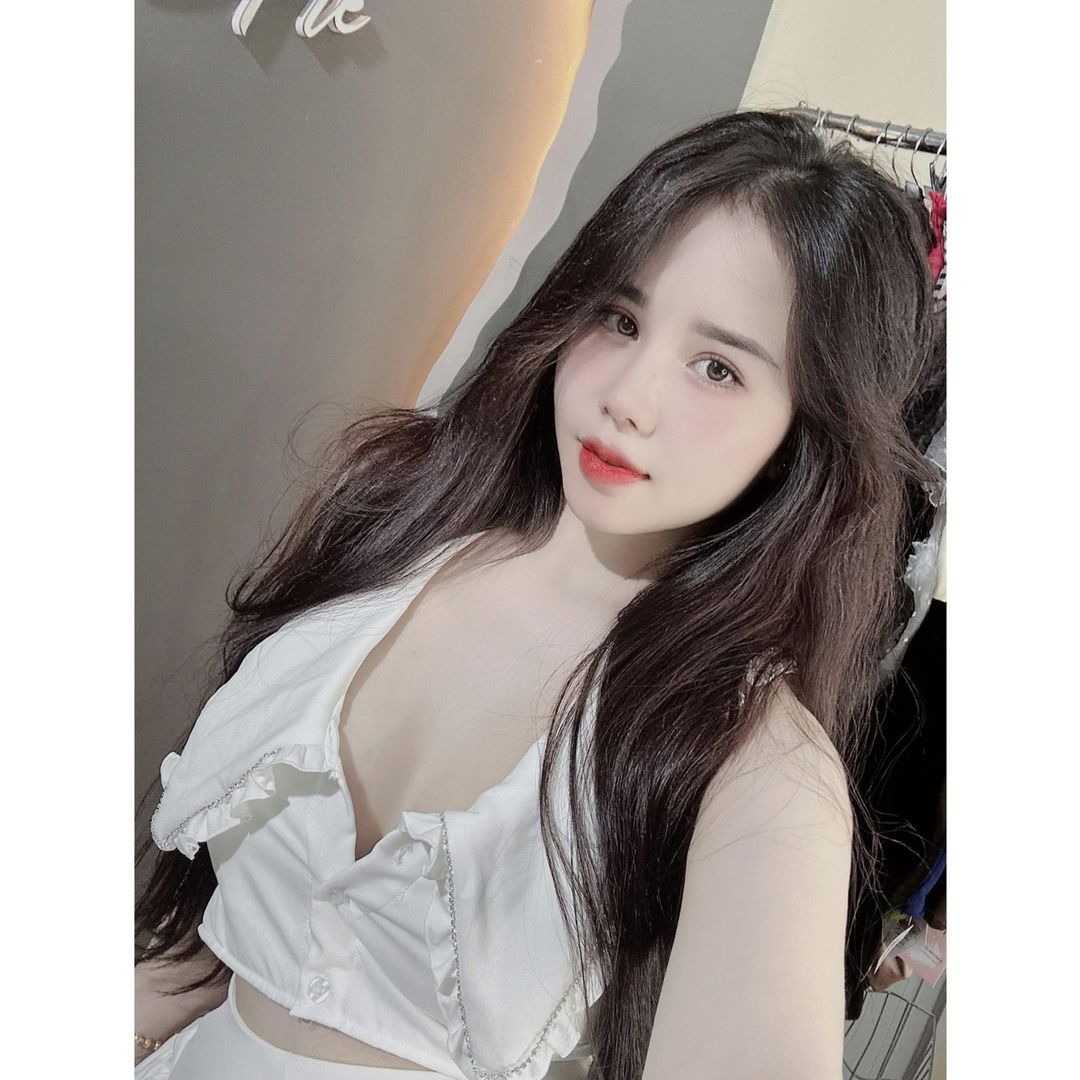 Đình Lan Anh