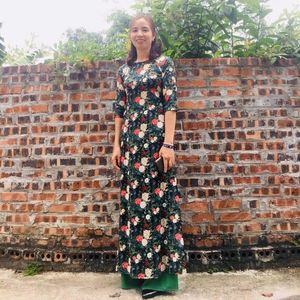 Nguyệt Nguyệt Shop