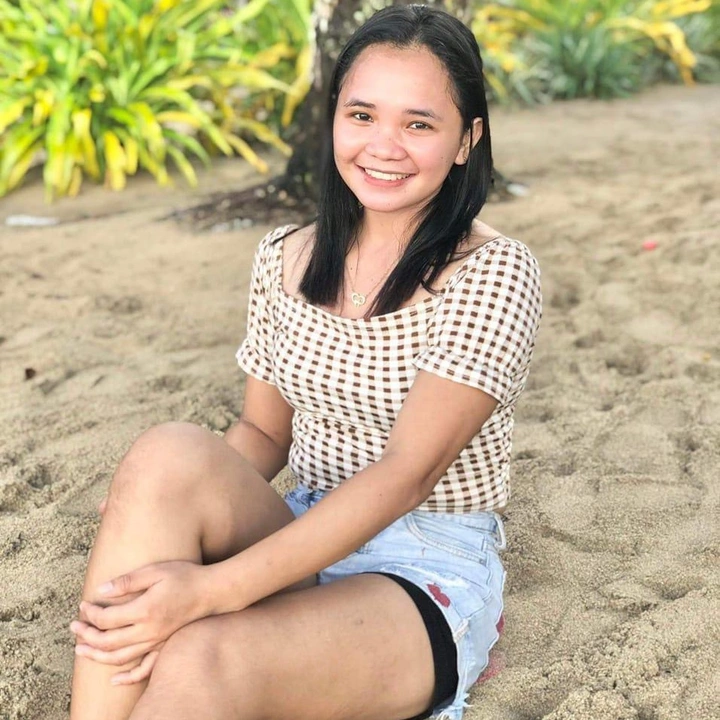 Miss Anna 0126
