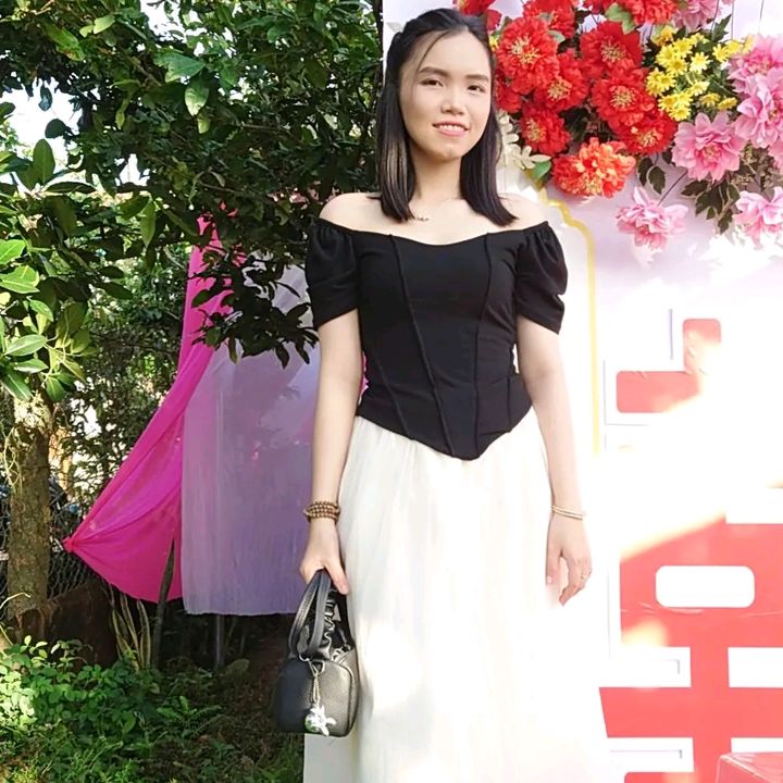 Cô Lá 3979🍀✌️♥️