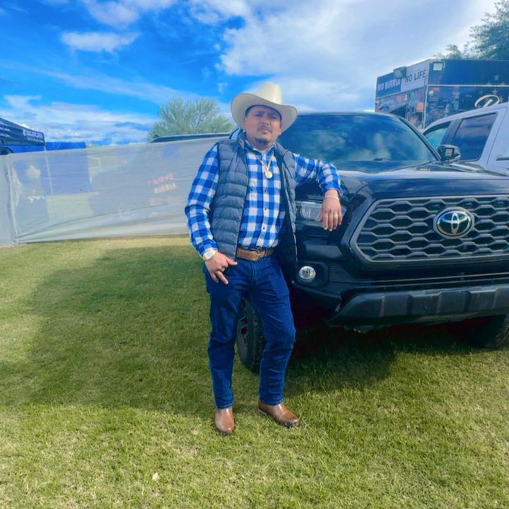 El compa Max