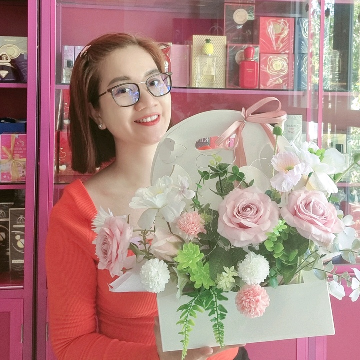 Hiền Charmer