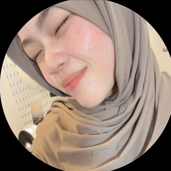 ✮ 𝑳𝒊𝒂 ｡🪞🦢˚ᰔᩚ