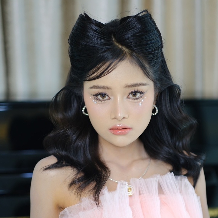 La Yaung(လရောင်)