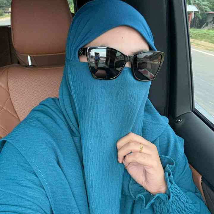 gadis QS