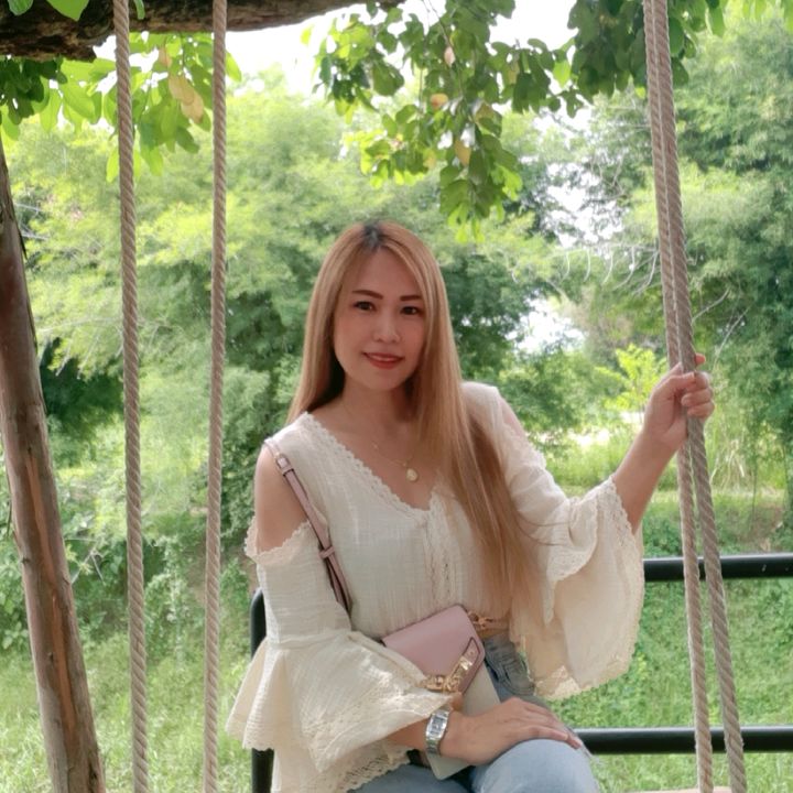 พี่แคทแฟนพี่กรไม้กวาด