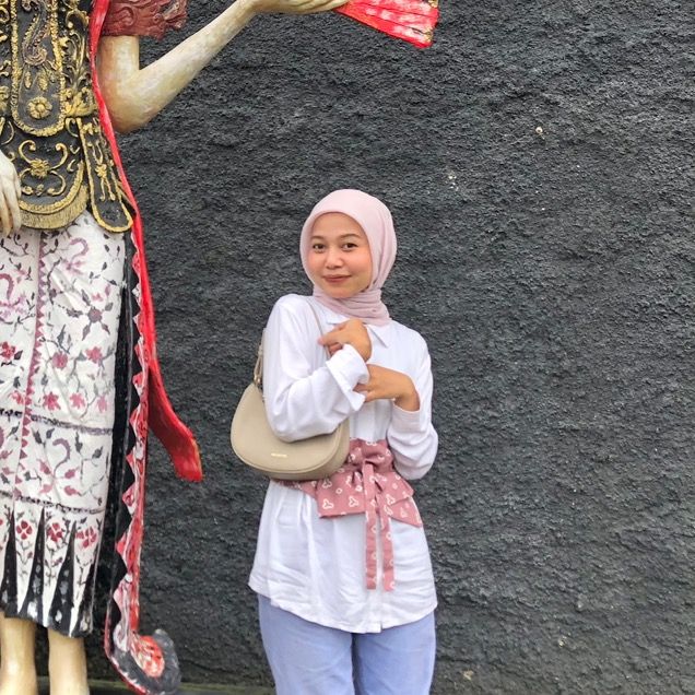 Seratus Limapuluh cm