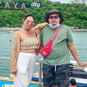 แม่กบกับพ่อหมู