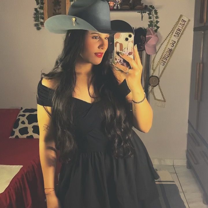 nicole