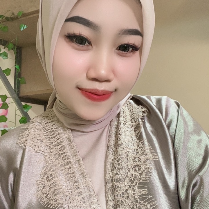 Nina Dwi k