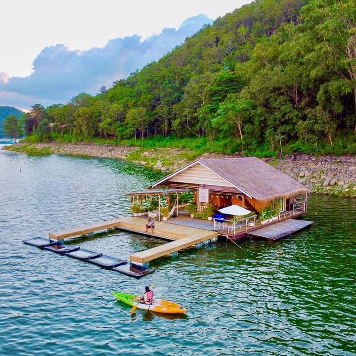 HOMETOWN_RIVERVIEW