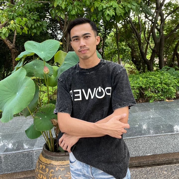 ชื่อโอม