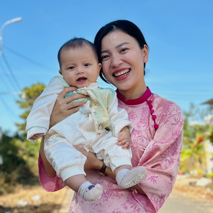 Chin - Mẹ Sunny