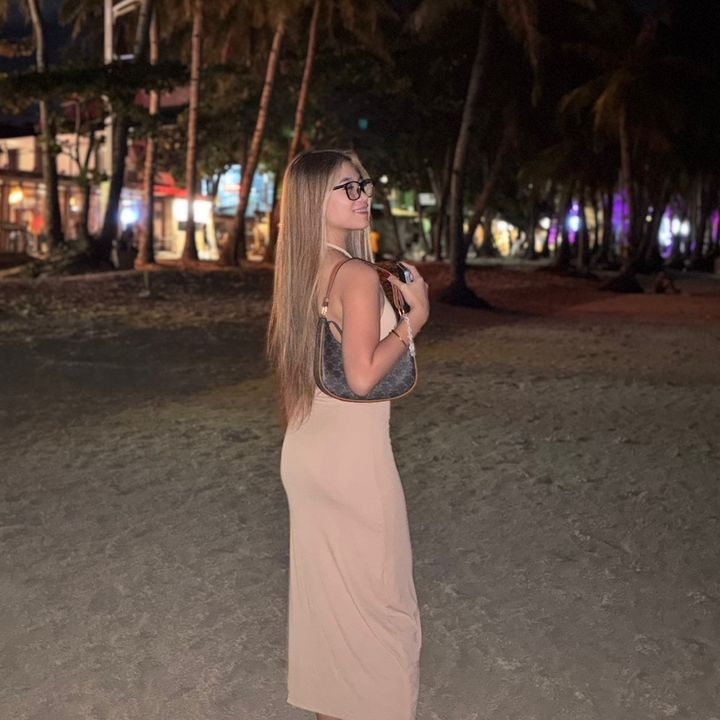 avi_fiona