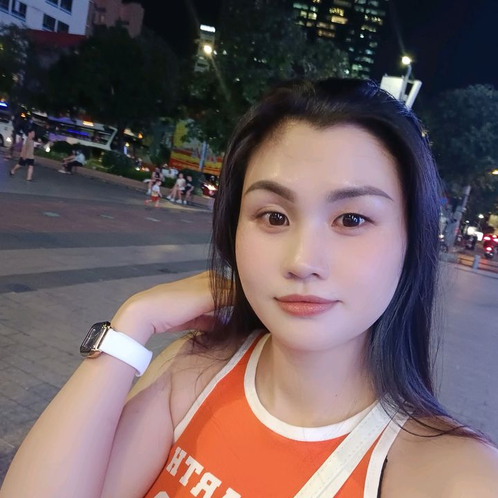Huỳnh Như_68