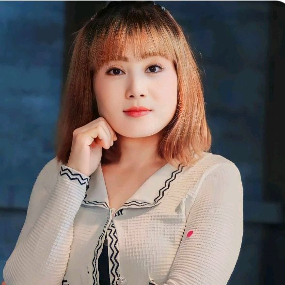နန်းဂျူလှိုင်မိုး