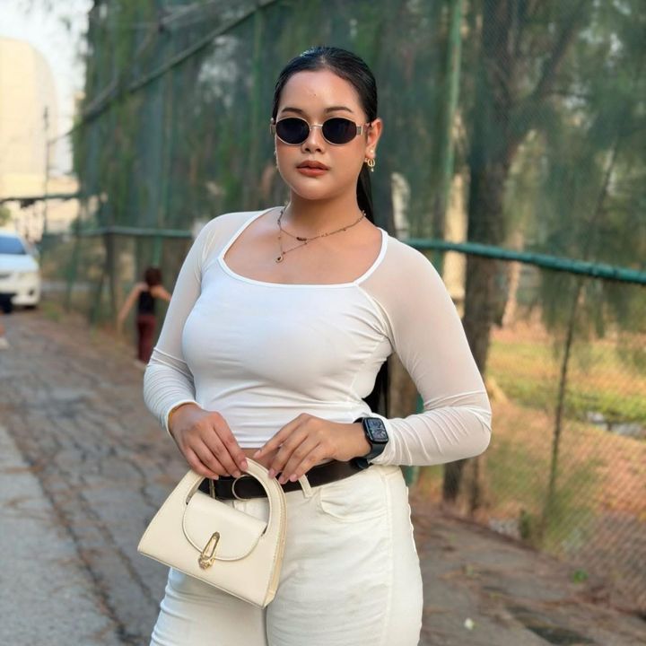 เงาพระจันทร์ ลูกทรายกองดิน
