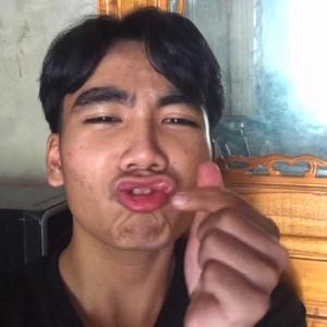 Huy Tủi Trẻ
