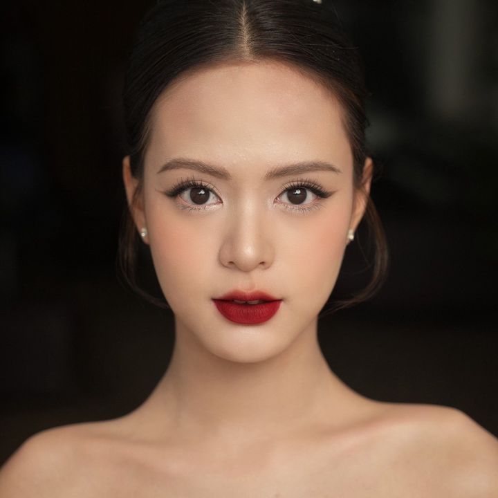 Nguyễn Uyên Trang 🌻