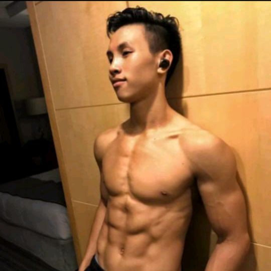 Singkham Muscle Man