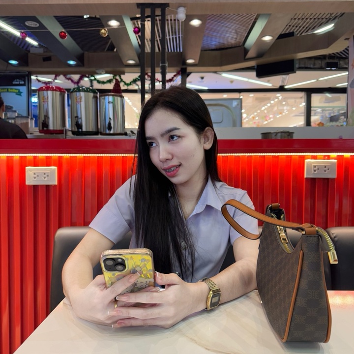 เบนซ์ชอบแต่งตัว