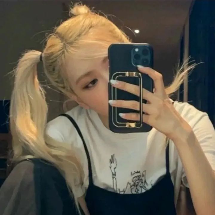 ig: moon wuln