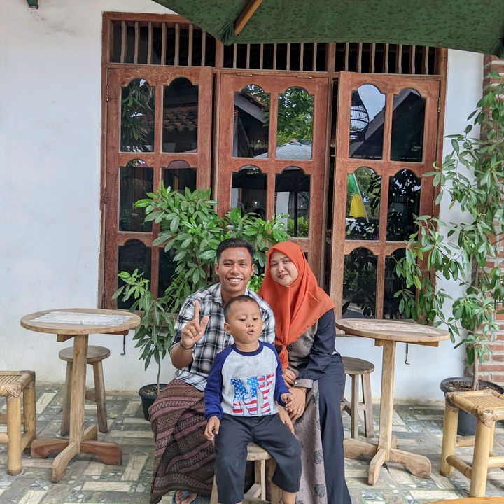 Mirzaa store