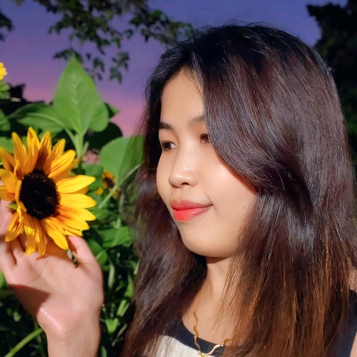 Thin 🌻🇲🇲🇹🇭