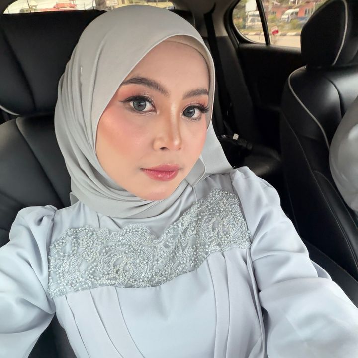 najwa 𝜗𝜚