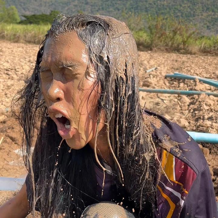 ยายผึ้ง (ช่องจริง)