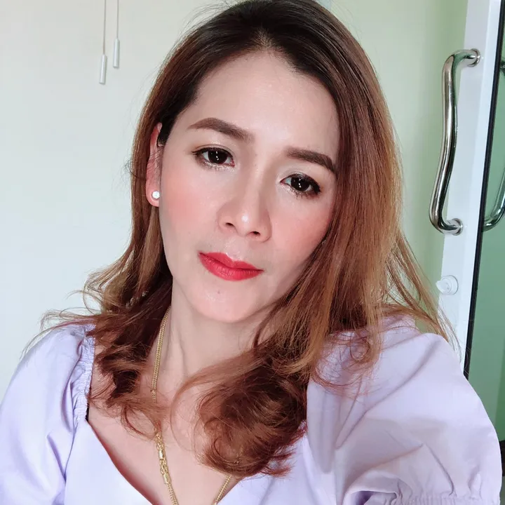 แม่บ้านที่ชอบแต่งหน้า[ลิ้มค่า]